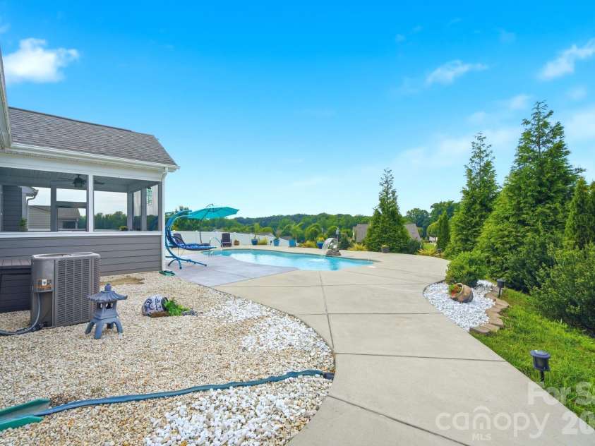 110 Caversham Drive, Mooresville, NC 28115.  MLS# CAR4394719, YatesRealty ID 32045. 