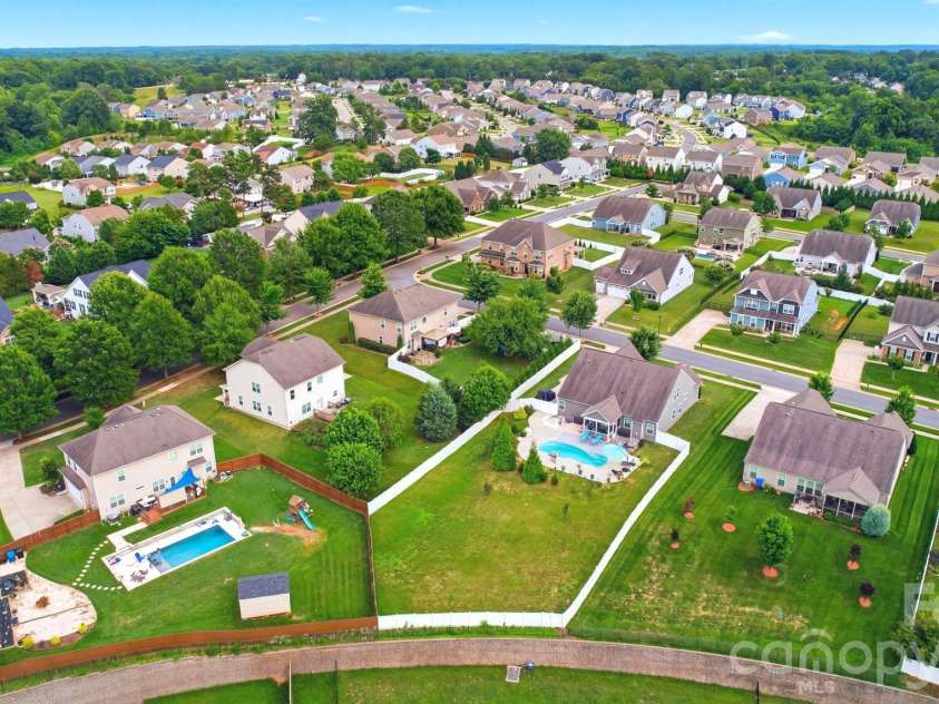 110 Caversham Drive, Mooresville, NC 28115.  MLS# CAR4394719, YatesRealty ID 32045. 