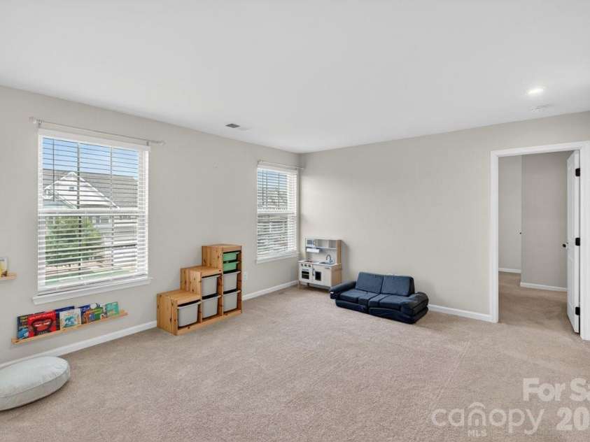 1677 Scarbrough Circle, Concord, NC 28025.  MLS# CAR4390698, YatesRealty ID 32046. Loft