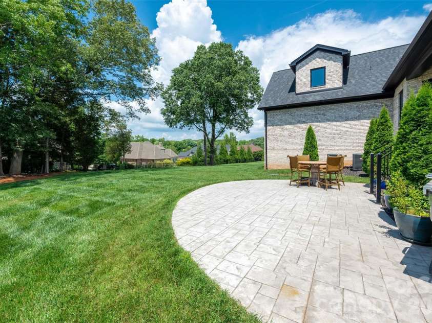 10035 Whispering Falls Avenue, Charlotte, NC 28227.  MLS# CAR4393646, YatesRealty ID 32047. 