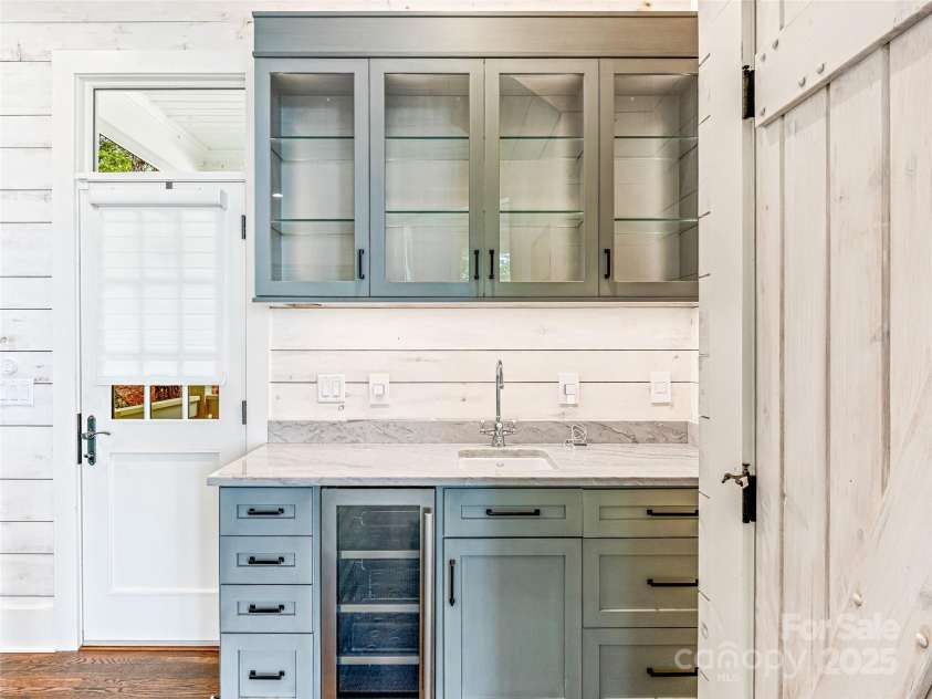 251 Toxaway Court, Lake Toxaway, NC 28747.  MLS# CAR4265762, YatesRealty ID 32047. 