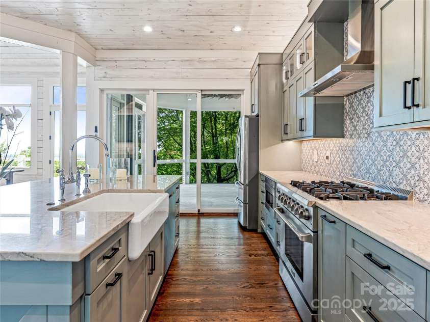 251 Toxaway Court, Lake Toxaway, NC 28747.  MLS# CAR4265762, YatesRealty ID 32047. 