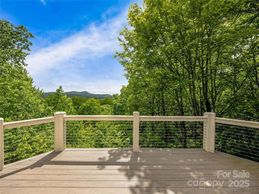 251 Toxaway Court, Lake Toxaway, NC 28747.  MLS# CAR4265762, YatesRealty ID 32047. 
