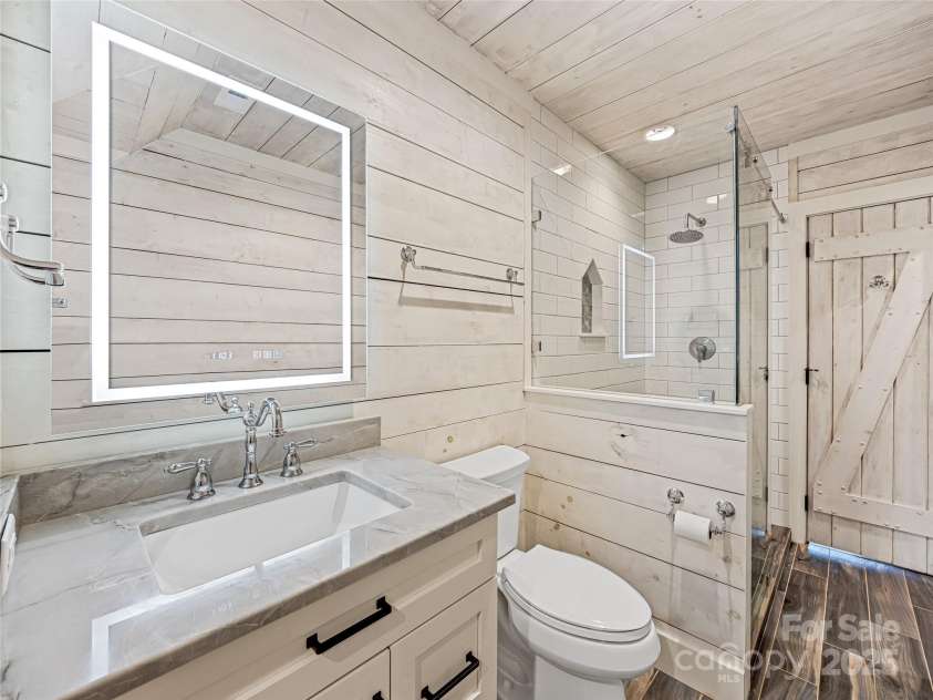 251 Toxaway Court, Lake Toxaway, NC 28747.  MLS# CAR4265762, YatesRealty ID 32047. 