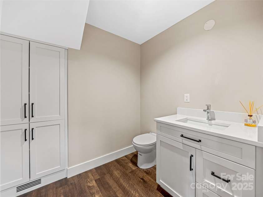 251 Toxaway Court, Lake Toxaway, NC 28747.  MLS# CAR4265762, YatesRealty ID 32047. 