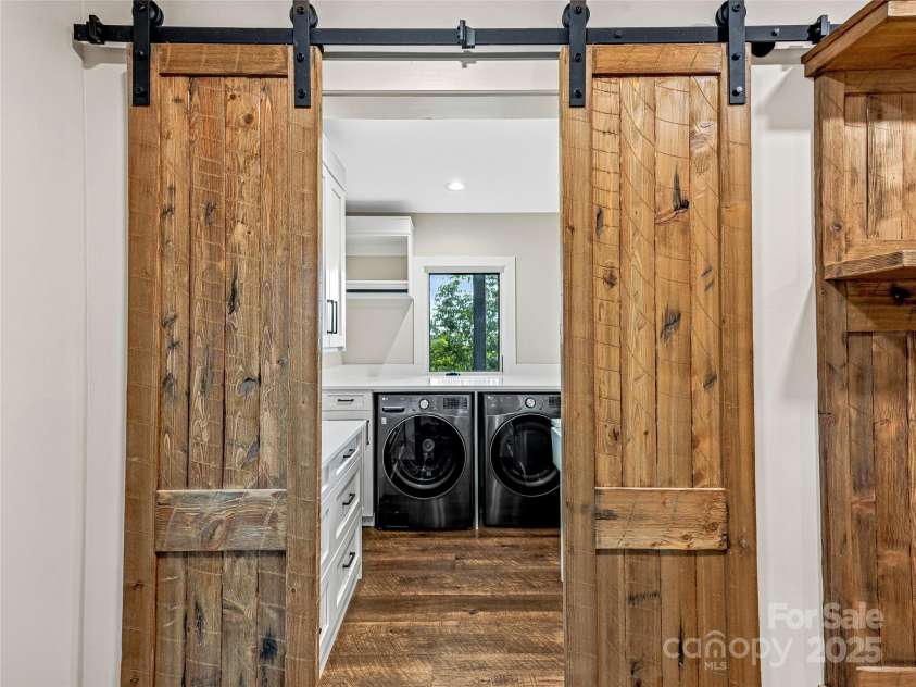 251 Toxaway Court, Lake Toxaway, NC 28747.  MLS# CAR4265762, YatesRealty ID 32047. 