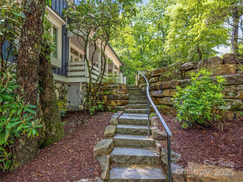 251 Toxaway Court, Lake Toxaway, NC 28747.  MLS# CAR4265762, YatesRealty ID 32047. 