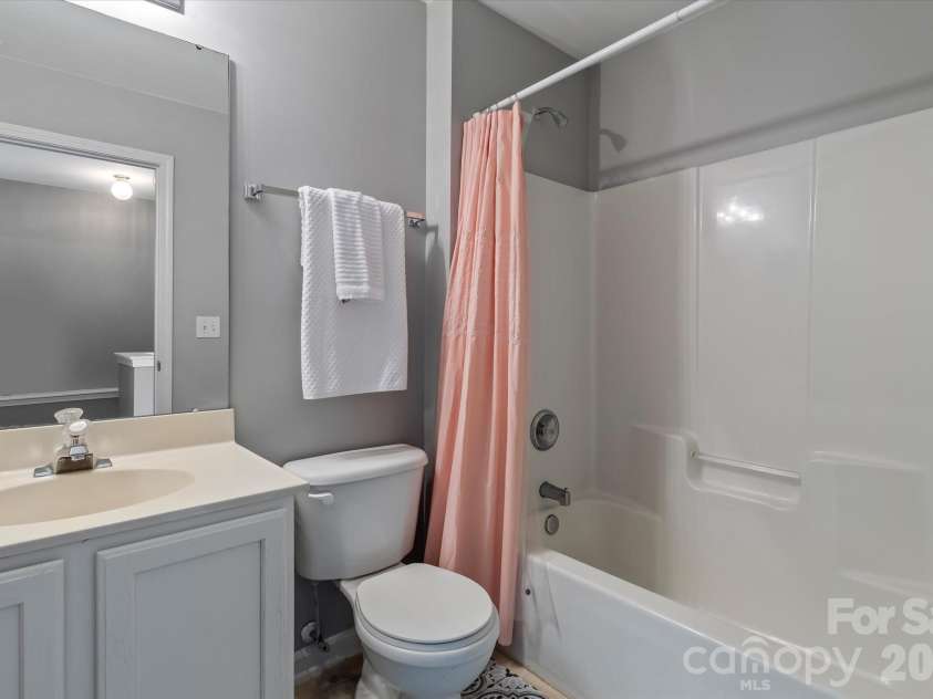 12541 Jessica Place, Charlotte, NC 28269.  MLS# CAR4393712, YatesRealty ID 32048. 