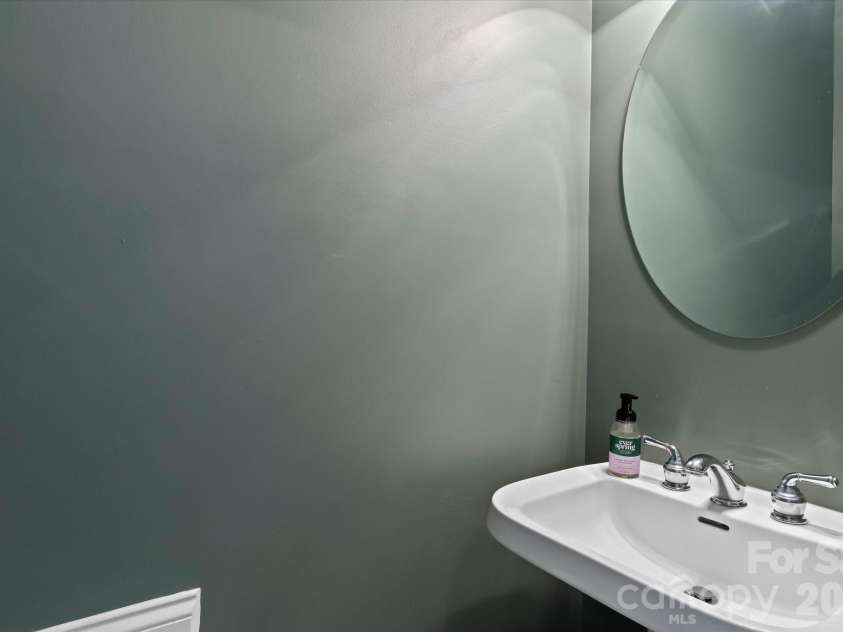 12541 Jessica Place, Charlotte, NC 28269.  MLS# CAR4393712, YatesRealty ID 32048. Downstairs Half Bath