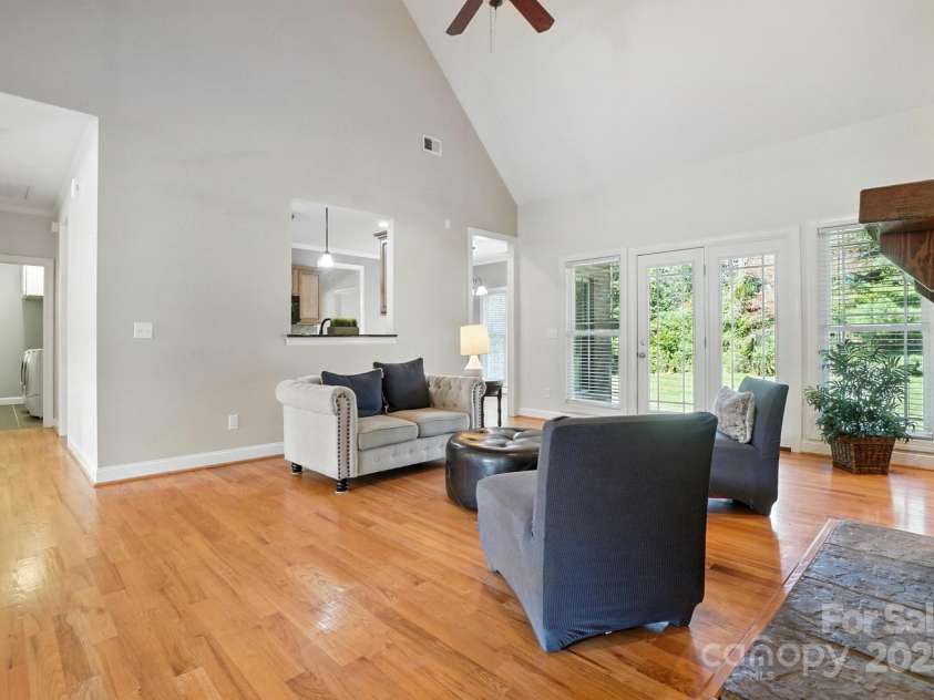 170 Saint James Way, Salisbury, NC 28147.  MLS# CAR4275356, YatesRealty ID 32049. Living Room View