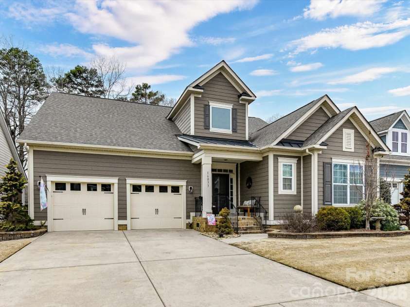 16033 Oxford Glenn Drive, Huntersville, NC 28078.  MLS# CAR4353703, YatesRealty ID 3205. 