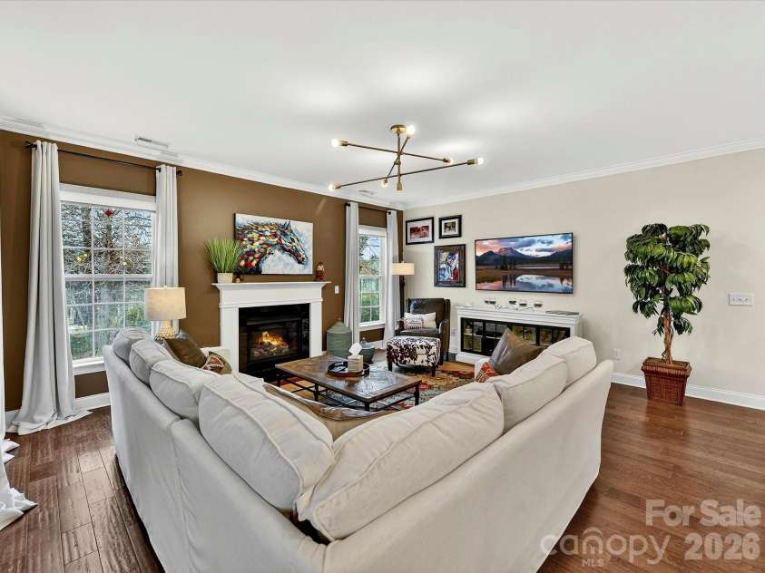 16033 Oxford Glenn Drive, Huntersville, NC 28078.  MLS# CAR4353703, YatesRealty ID 3205. 