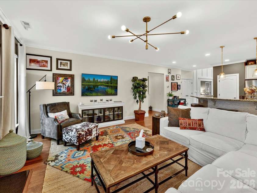 16033 Oxford Glenn Drive, Huntersville, NC 28078.  MLS# CAR4353703, YatesRealty ID 3205. 