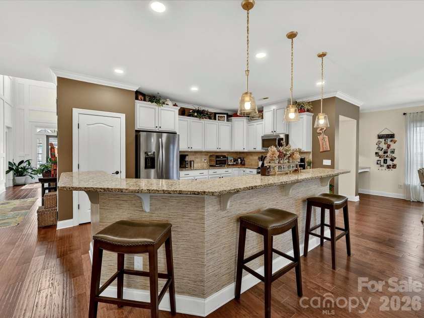 16033 Oxford Glenn Drive, Huntersville, NC 28078.  MLS# CAR4353703, YatesRealty ID 3205. 