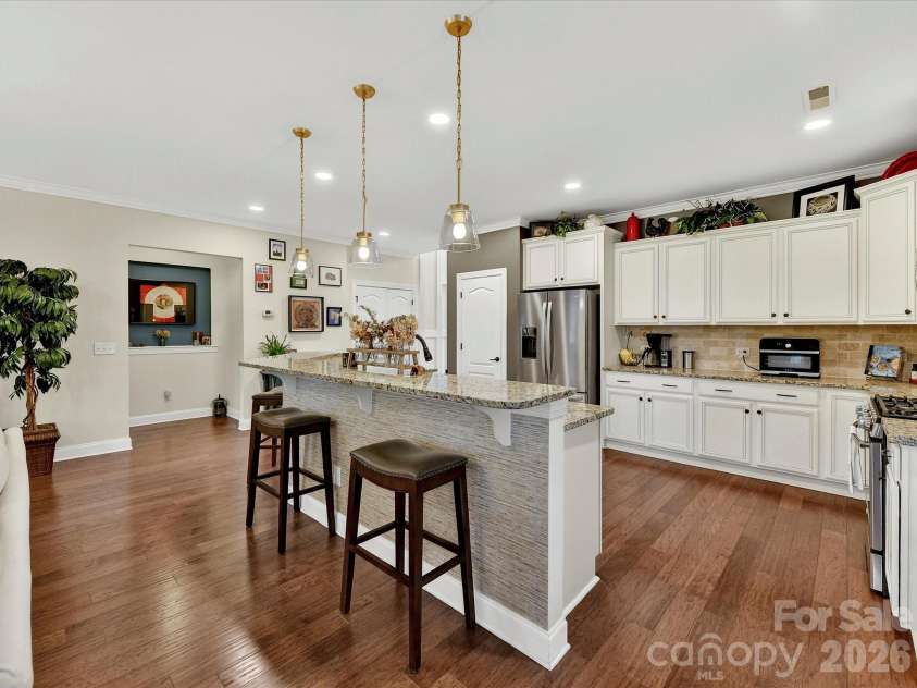 16033 Oxford Glenn Drive, Huntersville, NC 28078.  MLS# CAR4353703, YatesRealty ID 3205. 
