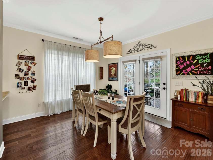 16033 Oxford Glenn Drive, Huntersville, NC 28078.  MLS# CAR4353703, YatesRealty ID 3205. 