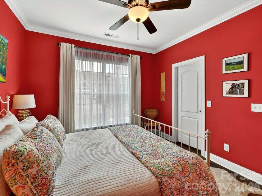 16033 Oxford Glenn Drive, Huntersville, NC 28078.  MLS# CAR4353703, YatesRealty ID 3205. 