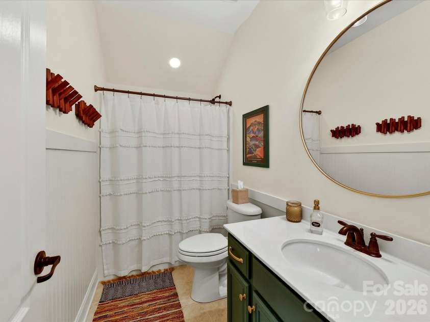 16033 Oxford Glenn Drive, Huntersville, NC 28078.  MLS# CAR4353703, YatesRealty ID 3205. 