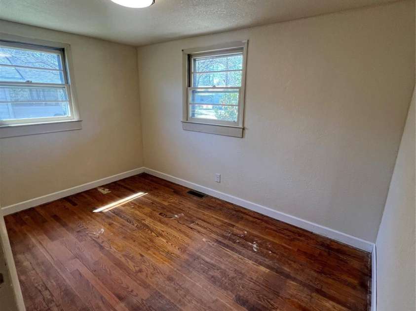 61 Woodlawn Street, Marion, NC 28752.  MLS# CAR4240088, YatesRealty ID 3205. 