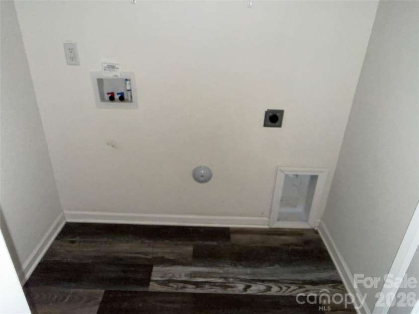 113 Teak Drive, Statesville, NC 28625.  MLS# CAR4394805, YatesRealty ID 32050. 