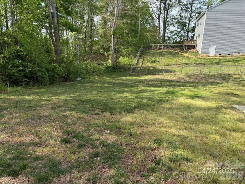 113 Teak Drive, Statesville, NC 28625.  MLS# CAR4394805, YatesRealty ID 32050. 