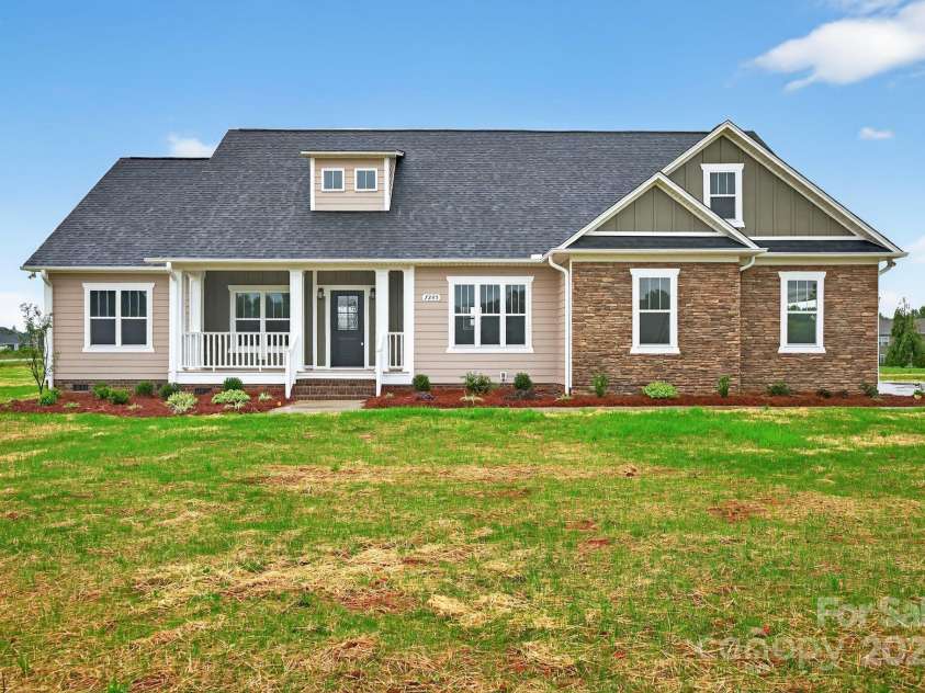 7245 Mooresville Road, Salisbury, NC 28147.  MLS# CAR4292031, YatesRealty ID 32050. 