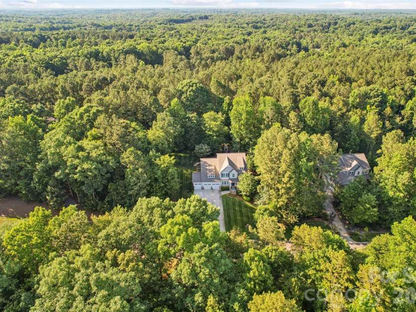 1205 Crofton Drive, Waxhaw, NC 28173.  MLS# CAR4390642, YatesRealty ID 32052. 