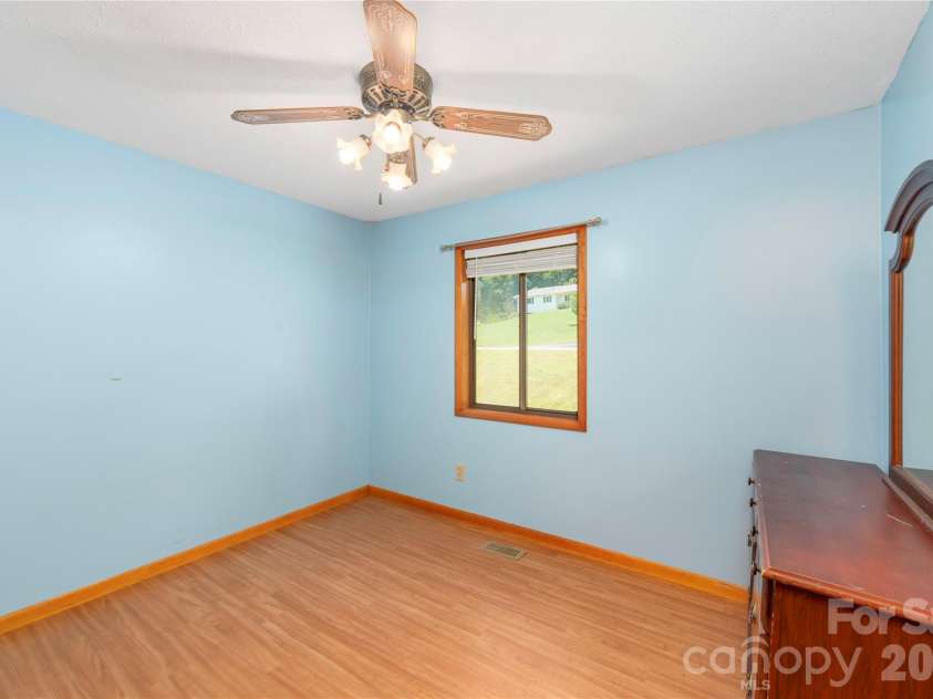 99 Young Drive, Candler, NC 28715.  MLS# CAR4388636, YatesRealty ID 32054. 3rd bath