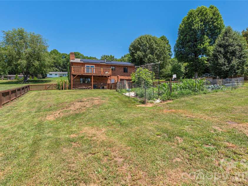 99 Young Drive, Candler, NC 28715.  MLS# CAR4388636, YatesRealty ID 32054. 