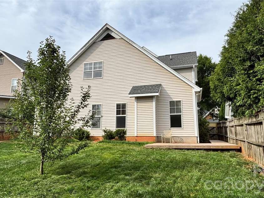 1408 Kenton Lane, Asheville, NC 28803.  MLS# CAR4390705, YatesRealty ID 32055. Back