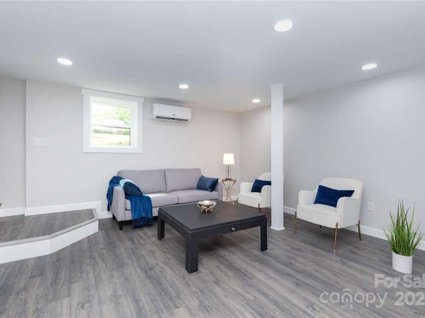 3 High Meadow Road, Asheville, NC 28803.  MLS# CAR4257892, YatesRealty ID 32055. L