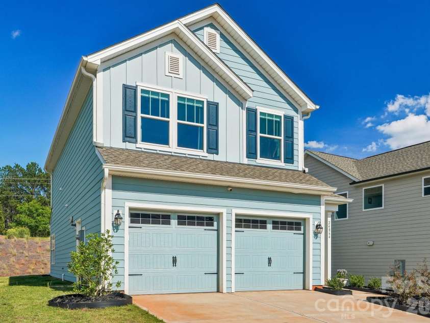 24064 Sailfish Drive, Lancaster, SC 29720.  MLS# CAR4395651, YatesRealty ID 32056. 