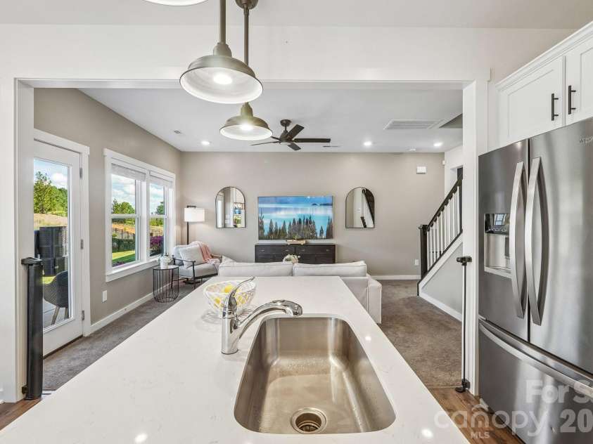 24064 Sailfish Drive, Lancaster, SC 29720.  MLS# CAR4395651, YatesRealty ID 32056. 