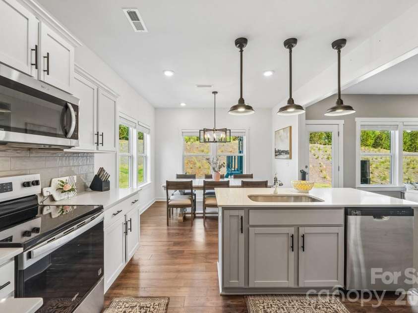24064 Sailfish Drive, Lancaster, SC 29720.  MLS# CAR4395651, YatesRealty ID 32056. 