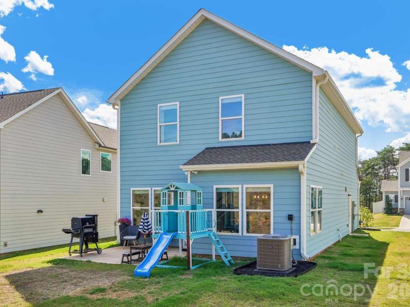 24064 Sailfish Drive, Lancaster, SC 29720.  MLS# CAR4395651, YatesRealty ID 32056. 