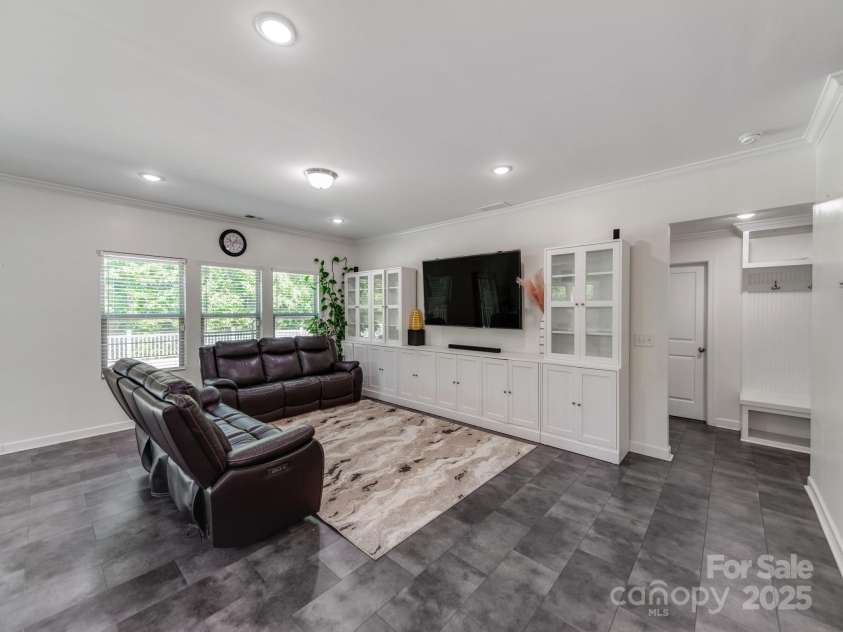 5098 Burnwald Court, Fort Mill, SC 29715.  MLS# CAR4284433, YatesRealty ID 32056. 