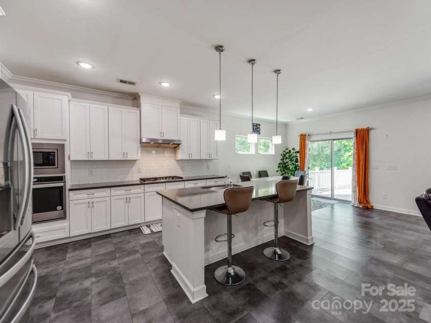 5098 Burnwald Court, Fort Mill, SC 29715.  MLS# CAR4284433, YatesRealty ID 32056. 