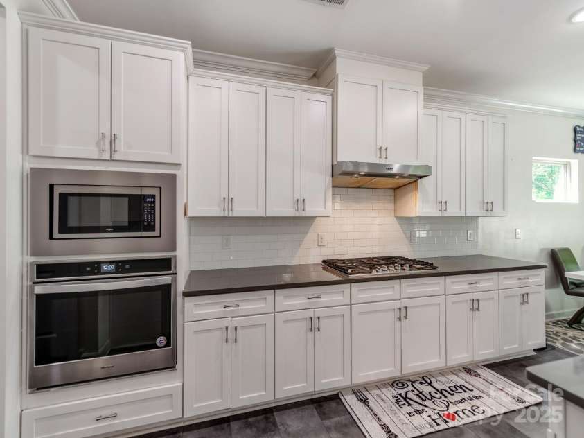 5098 Burnwald Court, Fort Mill, SC 29715.  MLS# CAR4284433, YatesRealty ID 32056. 