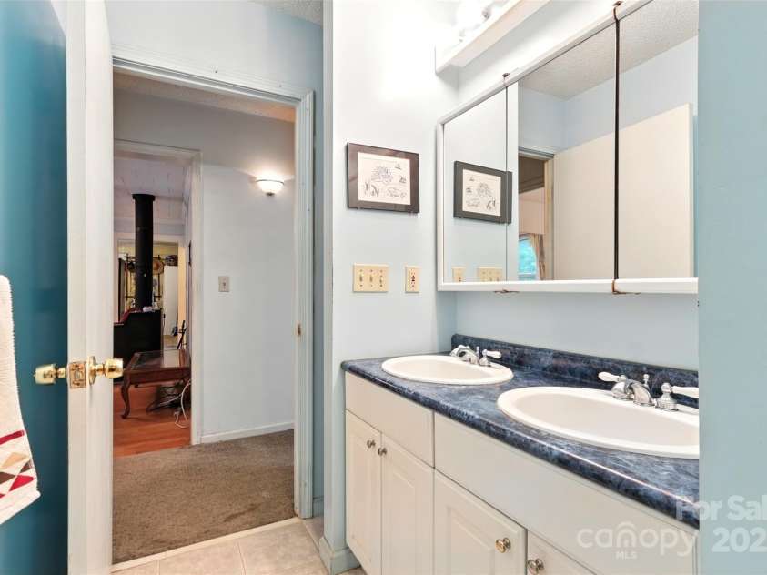 380 Garden Lane, Salisbury, NC 28146.  MLS# CAR4291116, YatesRealty ID 32057. 