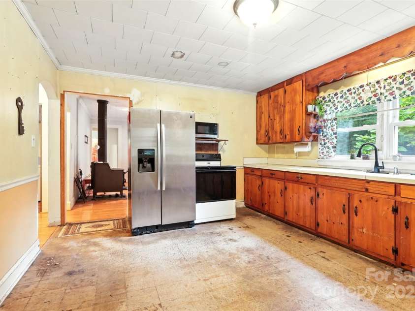 380 Garden Lane, Salisbury, NC 28146.  MLS# CAR4291116, YatesRealty ID 32057. 