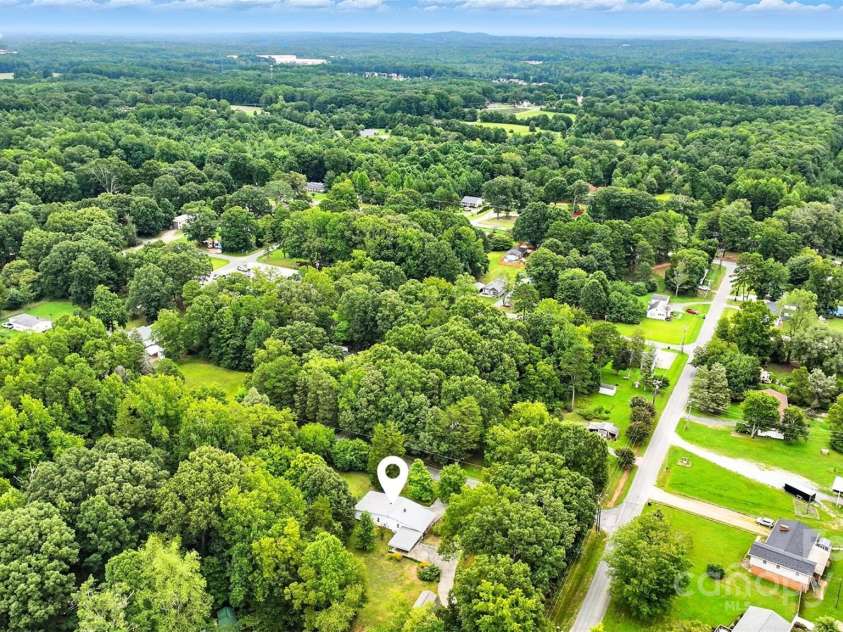 380 Garden Lane, Salisbury, NC 28146.  MLS# CAR4291116, YatesRealty ID 32057. 