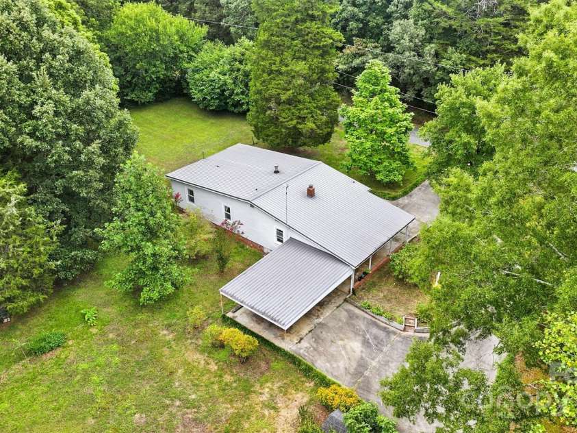 380 Garden Lane, Salisbury, NC 28146.  MLS# CAR4291116, YatesRealty ID 32057. 