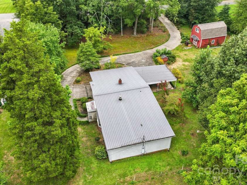 380 Garden Lane, Salisbury, NC 28146.  MLS# CAR4291116, YatesRealty ID 32057. 