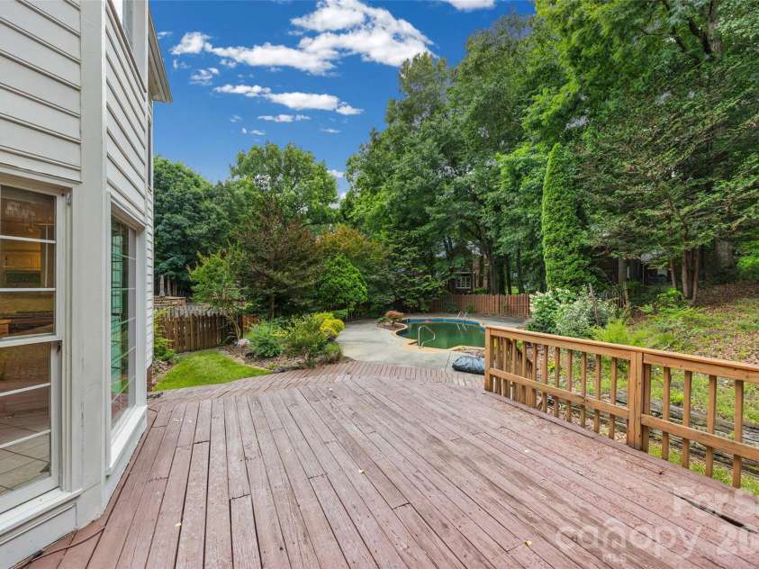 7411 Leharne Drive, Charlotte, NC 28270.  MLS# CAR4383286, YatesRealty ID 32058. 