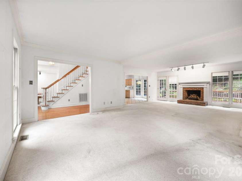 7411 Leharne Drive, Charlotte, NC 28270.  MLS# CAR4383286, YatesRealty ID 32058. 