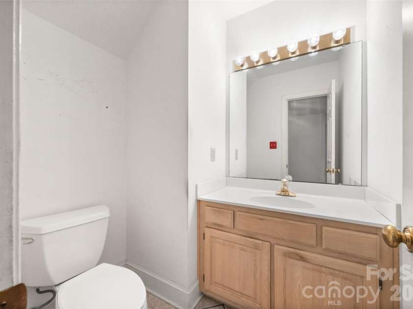 7411 Leharne Drive, Charlotte, NC 28270.  MLS# CAR4383286, YatesRealty ID 32058. 