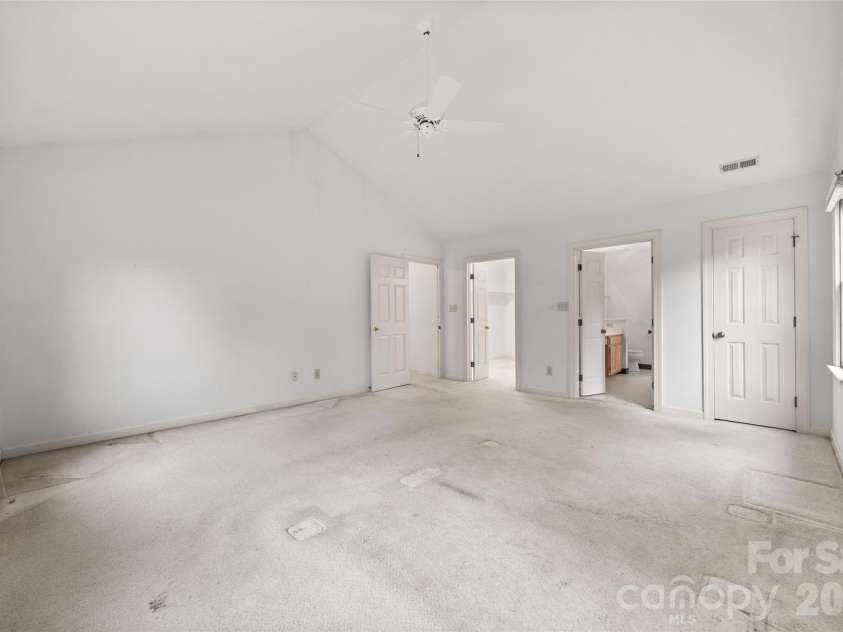 7411 Leharne Drive, Charlotte, NC 28270.  MLS# CAR4383286, YatesRealty ID 32058. 