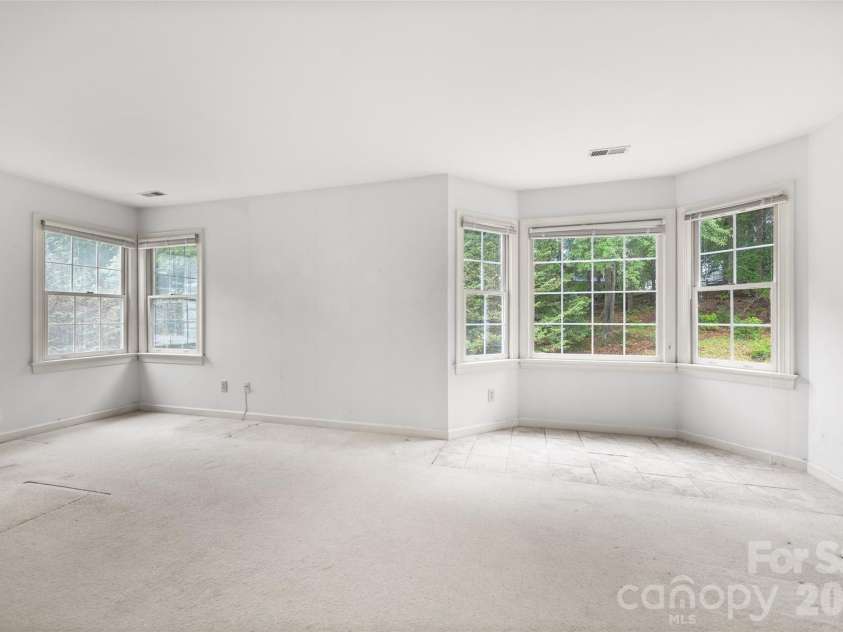 7411 Leharne Drive, Charlotte, NC 28270.  MLS# CAR4383286, YatesRealty ID 32058. 