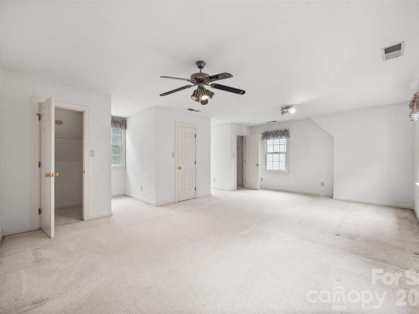7411 Leharne Drive, Charlotte, NC 28270.  MLS# CAR4383286, YatesRealty ID 32058. 