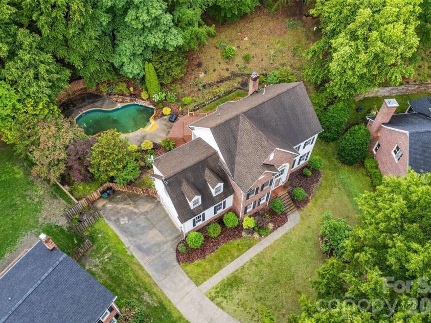 7411 Leharne Drive, Charlotte, NC 28270.  MLS# CAR4383286, YatesRealty ID 32058. 